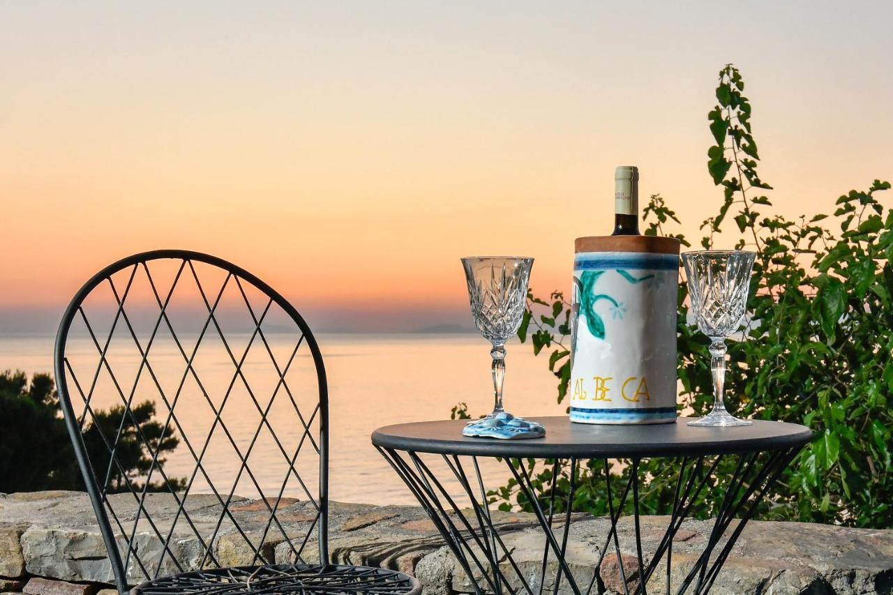 Albeca Boutique Hotel - Relais De Charme Sul Mare Castellabate Exterior photo